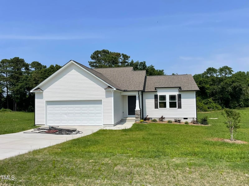 81 Coharie Dr, Lillington, NC 27546