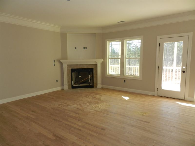 81 Elvenia Cir, Benson, NC 27504