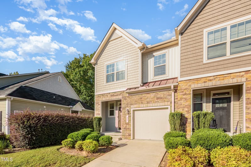 81 Hill Shore Ln, Clayton, NC 27527