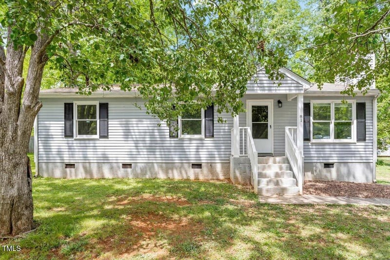 81 Honeysuckle Dr, Pittsboro, NC 27312