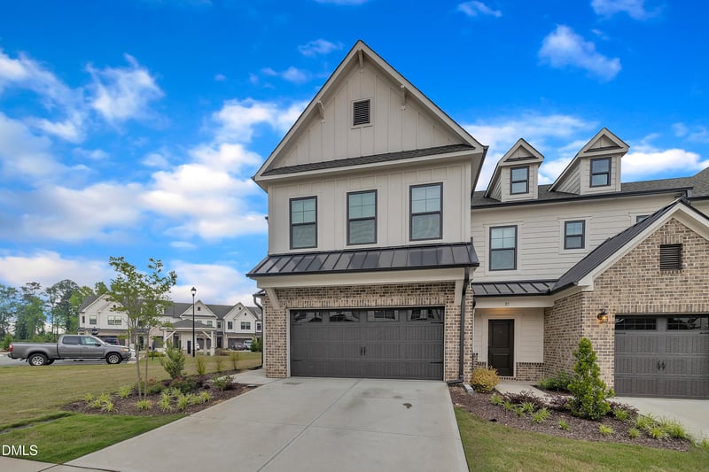 81 Paperwhite Pl #213, Clayton, NC 27527