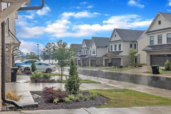 81 Paperwhite Pl #213, Clayton, NC 27527