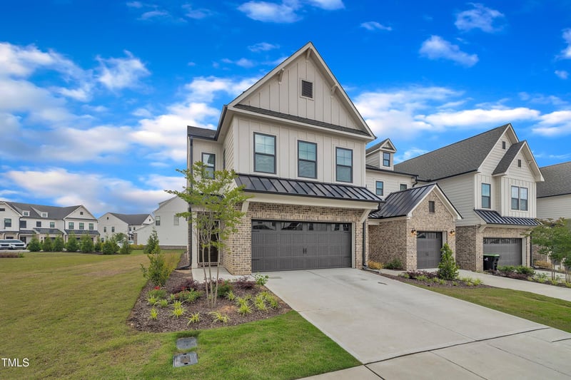 81 Paperwhite Pl, Clayton, NC 27527