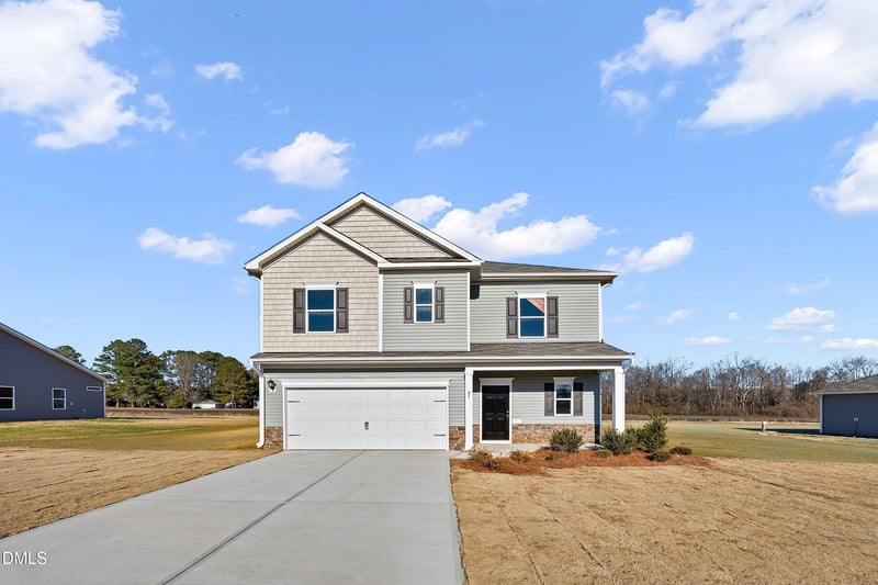 81 Smith Farms Dr, Lillington, NC 27546