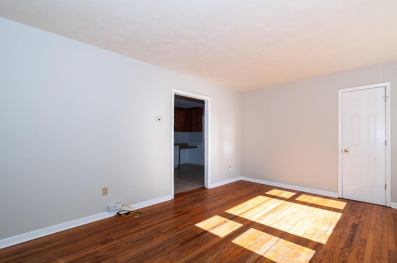 810 - 806 Grovemont Rd, Raleigh, NC 27603