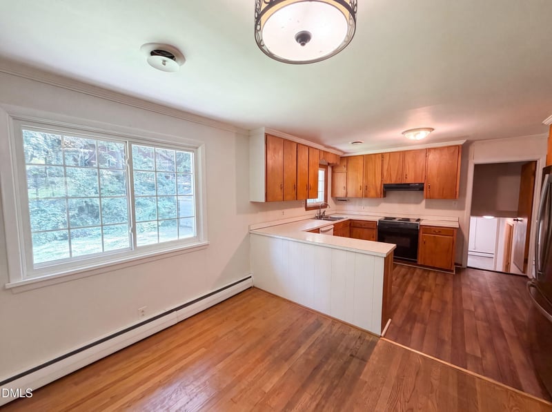810 Beaver Dam Rd, Raleigh, NC 27607