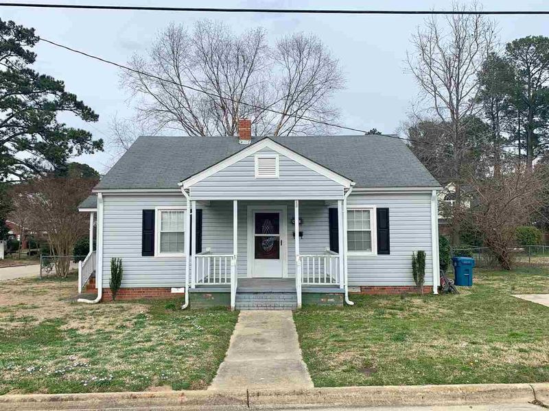 810 W Carr St, Dunn, NC 28334