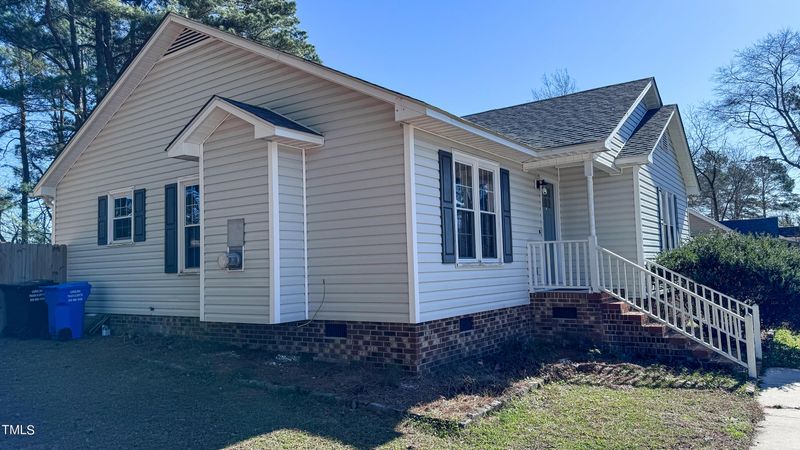 810 Circle Dr, Angier, NC 27501