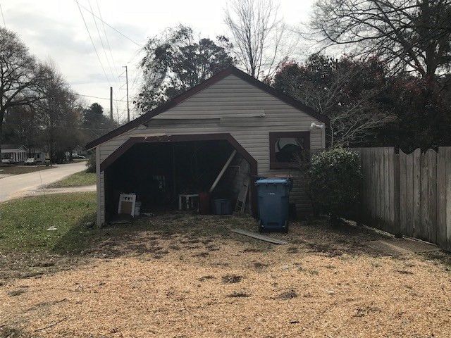 810 N Ellis Ave, Dunn, NC 28334