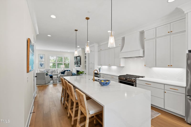 810 Maple Berry Ln, Raleigh, NC 27607