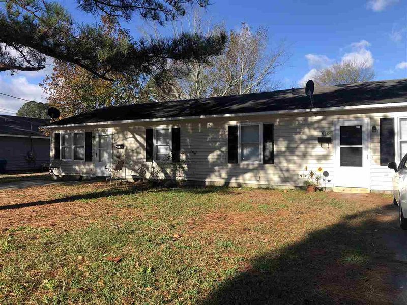 810 S Massey St #810 & 812, Selma, NC 27576