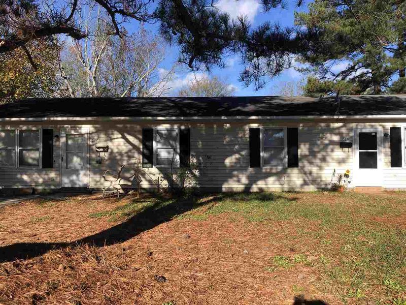 810 S Massey St #810 & 812, Selma, NC 27576