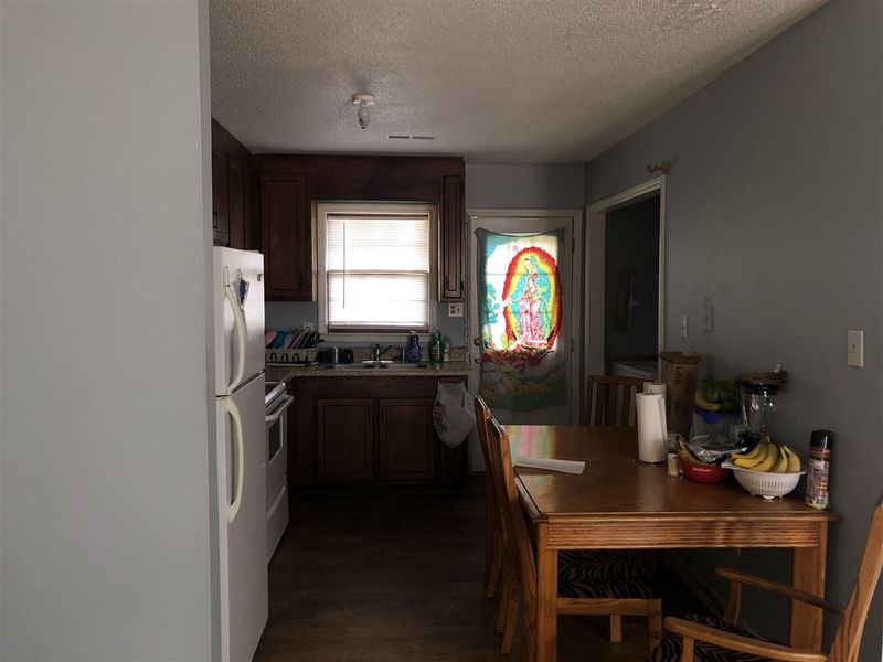 810 S Massey St #810 & 812, Selma, NC 27576
