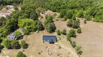 810 Mckoy Town Rd, Cameron, NC 28326