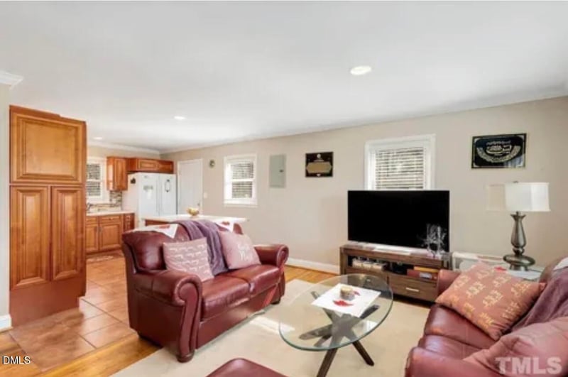 810 Milton Rd, Durham, NC 27712