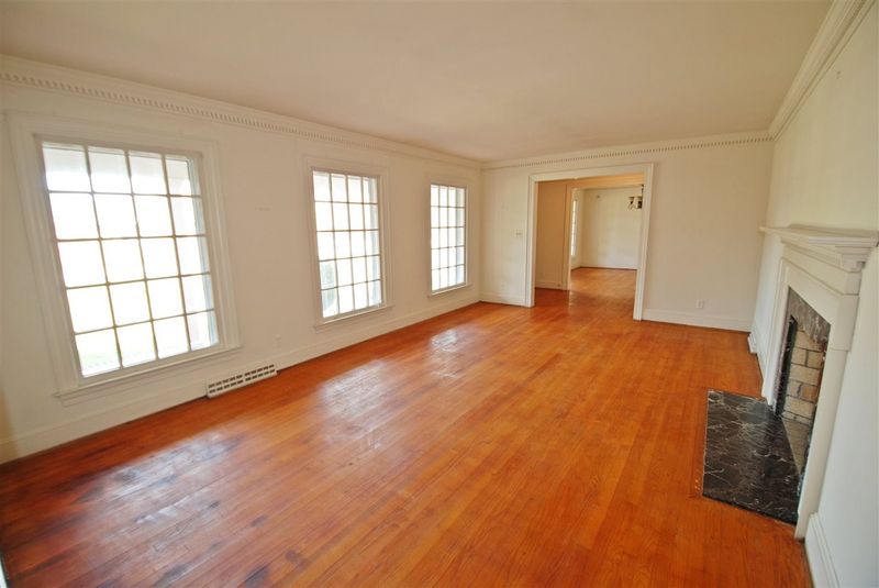 810 Park Ave, Dunn, NC 28334