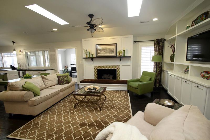 810 Queensferry Rd, Cary, NC 27511