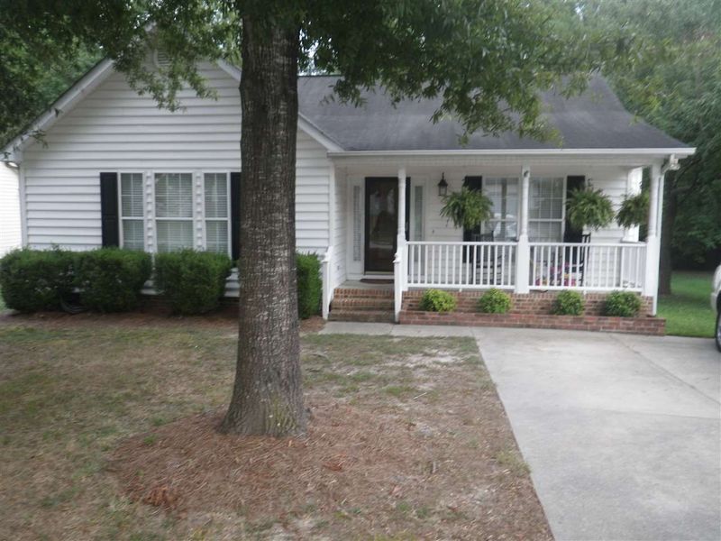810 Riverway Ln, Knightdale, NC 27545