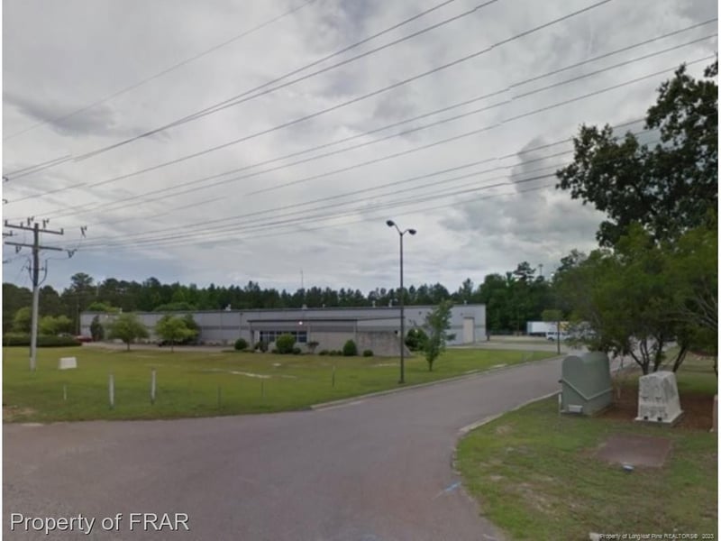 810 Tom Starling Rd, Fayetteville, NC 28306