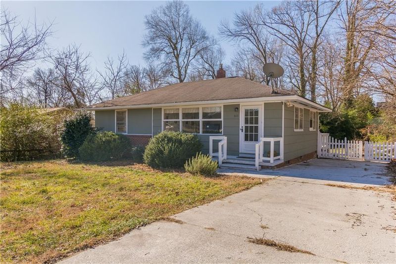 810 Trail One, Burlington, NC 27215