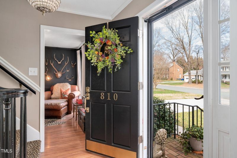 810 Warwick Ct, Burlington, NC 27215