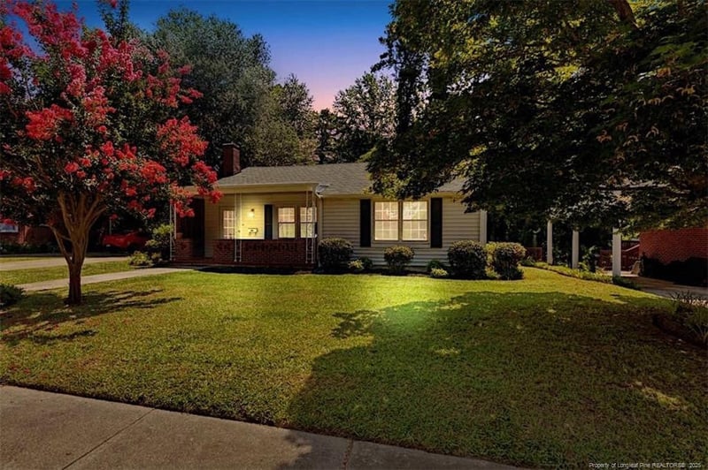 810 Westmont Dr, Fayetteville, NC 28305