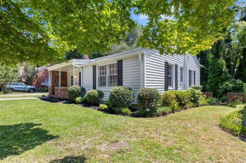 810 Westmont Dr, Fayetteville, NC 28305