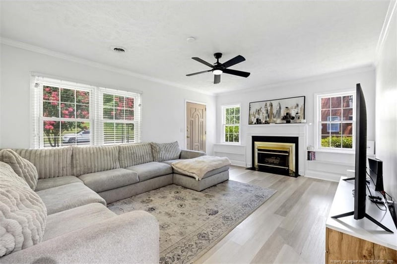 810 Westmont Dr, Fayetteville, NC 28305
