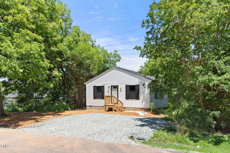 810 Williams St, Burlington, NC 27217