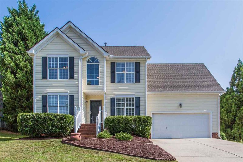 810 Windermere Lake Ct, Apex, NC 27502