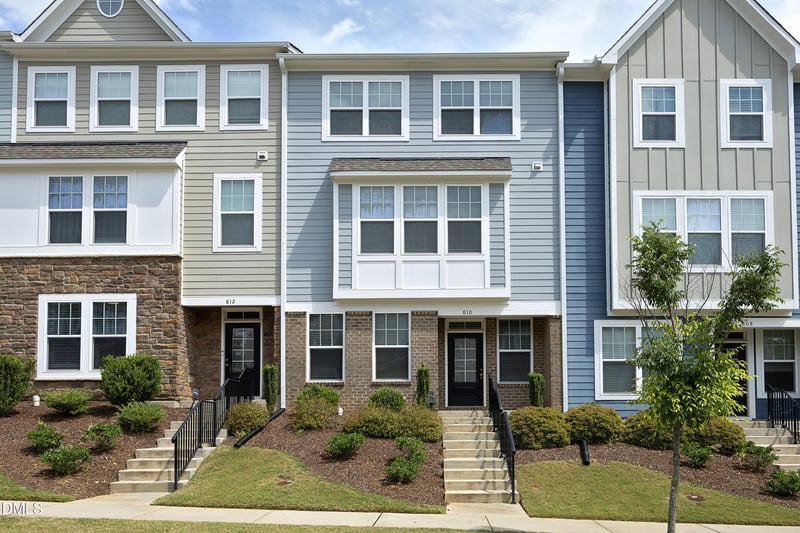 810 Winter Meadow Dr, Wake Forest, NC 27587