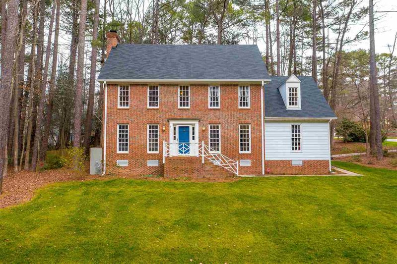 8101 Calais Ct, Raleigh, NC 27613