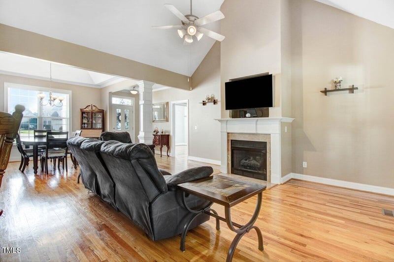 8101 Claybrooke Ct, Willow Springs, NC 27592