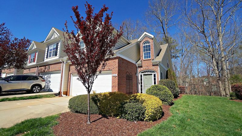 8102 Upper Lake Dr, Raleigh, NC 27615