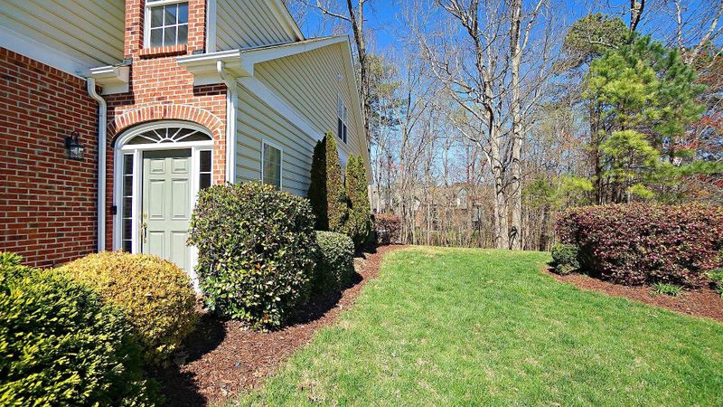 8102 Upper Lake Dr, Raleigh, NC 27615
