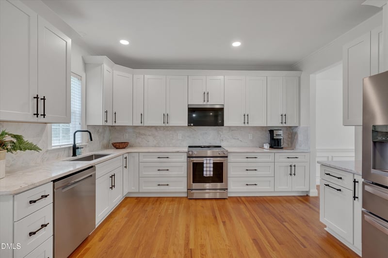 8104 Hartwood Glen Cir, Willow Springs, NC 27592