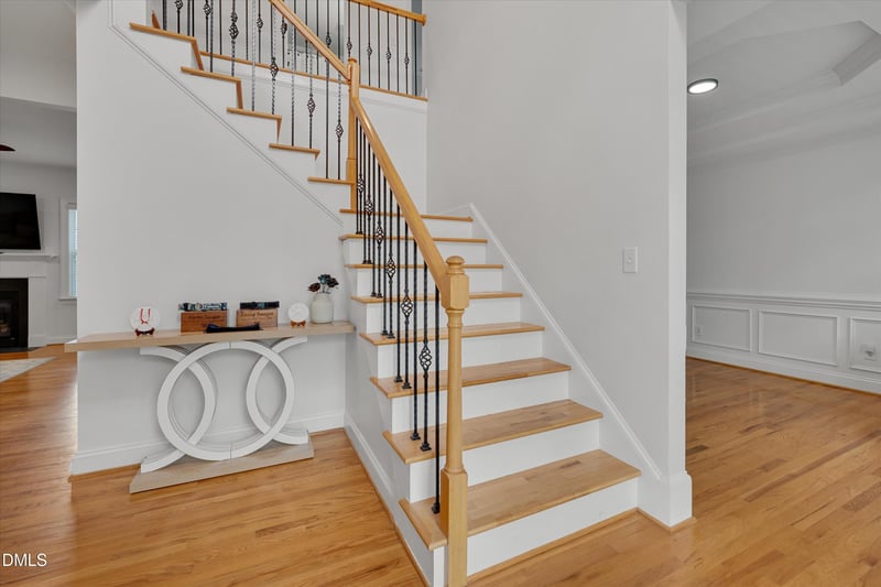 8104 Hartwood Glen Cir, Willow Springs, NC 27592