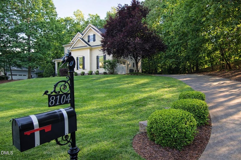 8104 Henderson Rd, Apex, NC 27539