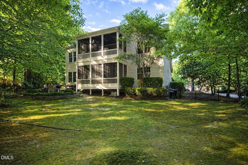 8104 Henderson Rd, Apex, NC 27539