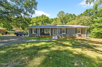 8104 Rhodes Rd, Apex, NC 27539