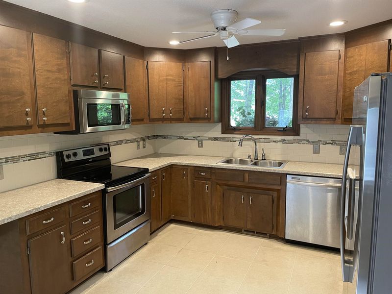 8104 Woodcrest Ct, Fuquay Varina, NC 27526