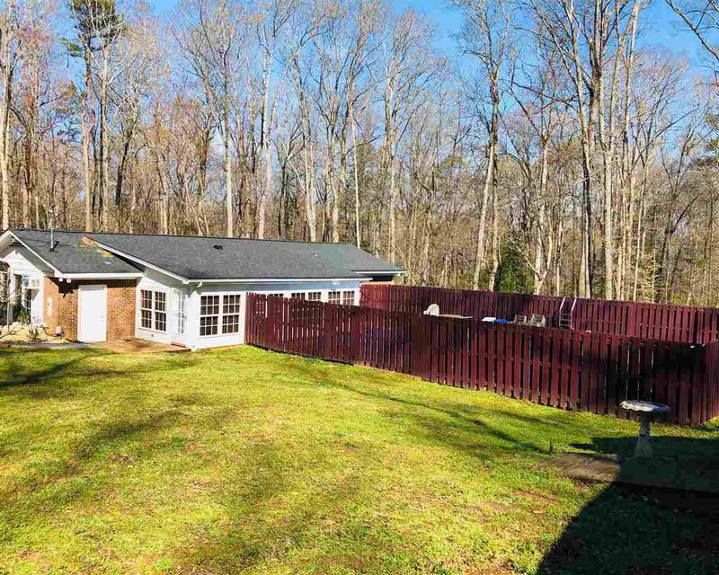 8105 Rolling Hills Dr, Raleigh, NC 27603