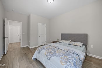 8108 Braefield Dr, Raleigh, NC 27616