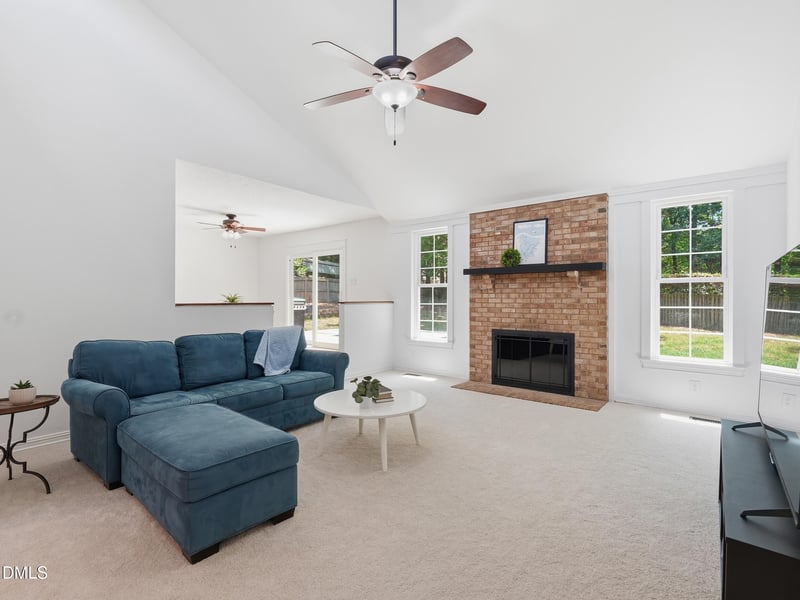 8108 Calais Ct, Raleigh, NC 27613