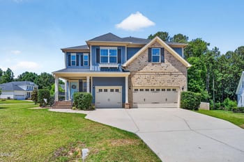8108 Fieldcrest Ln, Fuquay Varina, NC 27526