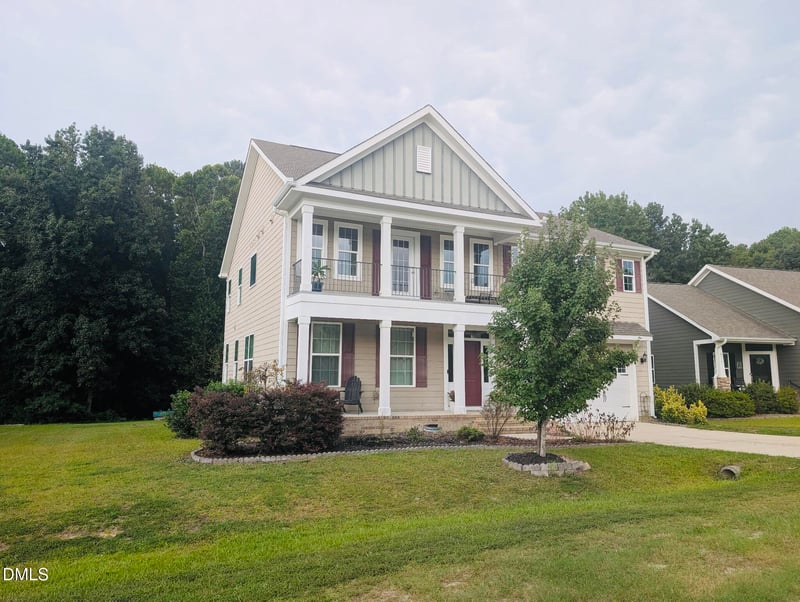 8109 Fieldcrest Ln, Fuquay Varina, NC 27526