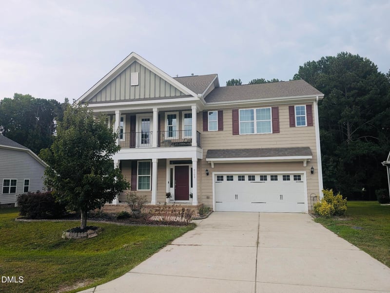 8109 Fieldcrest Ln, Fuquay Varina, NC 27526