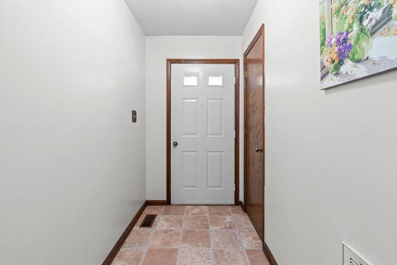8109 Rhodes Rd, Apex, NC 27539