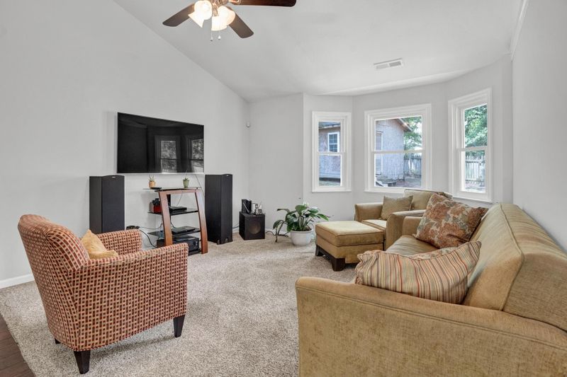 811 Alpha Dr, Durham, NC 27703