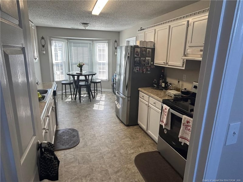 811 Brownsboro Pl, Hope Mills, NC 28348